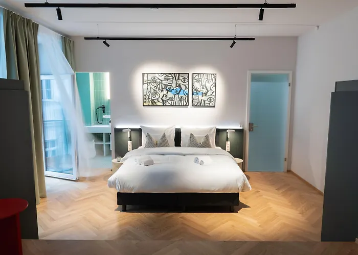 Urbanauts Sylvette Aparthotel 3*